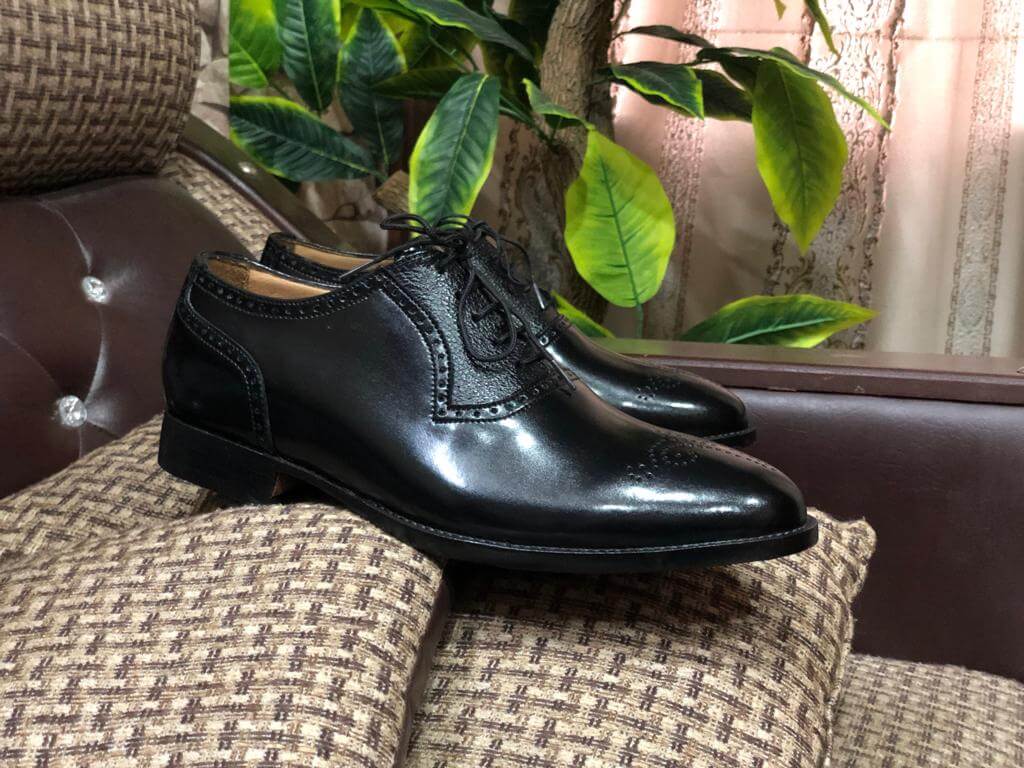 Beautiful Handmade Men's Black Leather Oxford Lace Up Brogue Toe Dress Shoes - theleathersouq