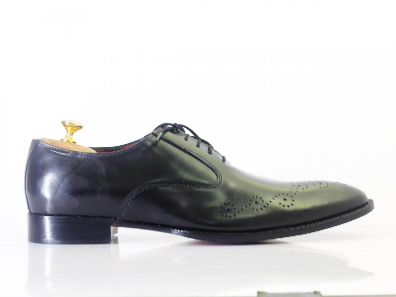 Handmade Men's Black Brogue Toe Leather Shoes, Men Designer Lace Up Dress Shoes - theleathersouq