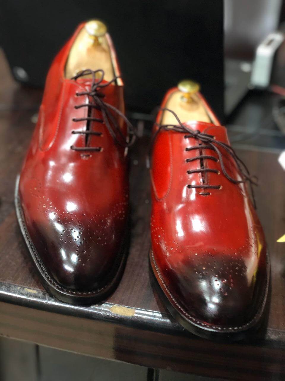 Handmade Men's Burgundy Brogue Toe Leather Lace Up Shoes, Men Designer Dress Formal Luxury Shoes - theleathersouq