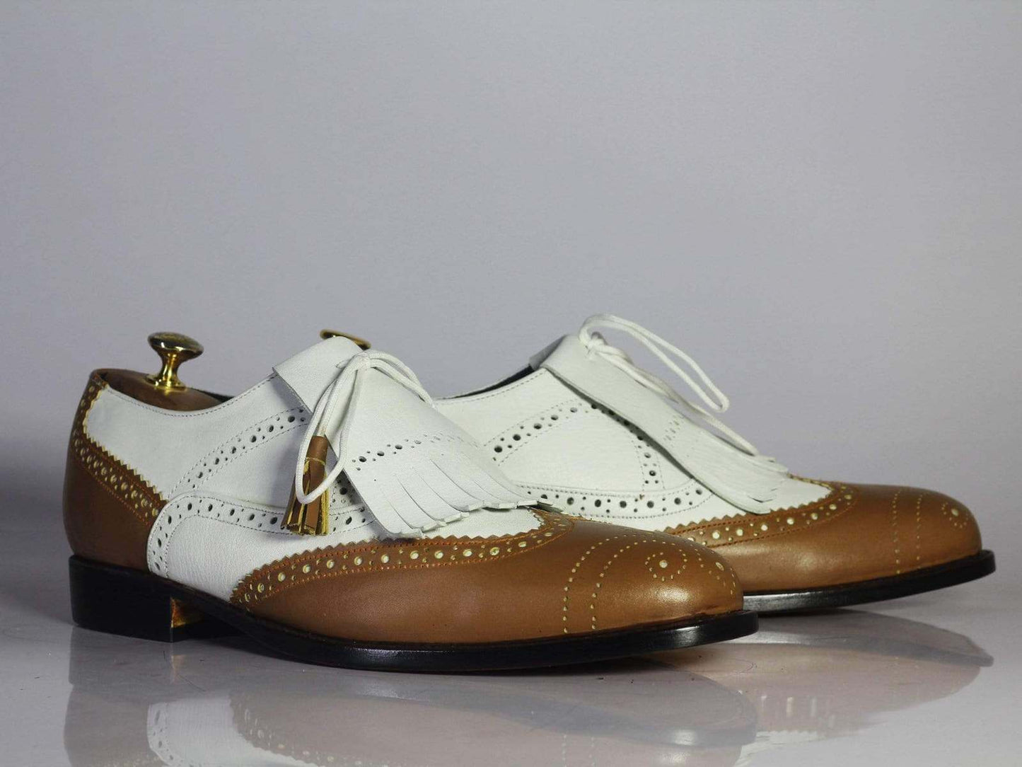 Handmade Men's Tan White Wing Tip Brogue Leather Fringes Shoes, Men Designer Dress Formal Luxury Shoes - theleathersouq